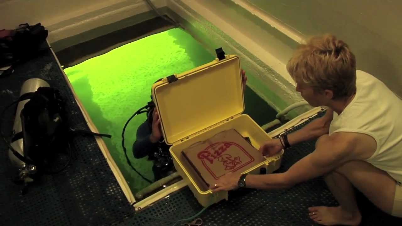 Jules' Undersea Lodge - YouTube