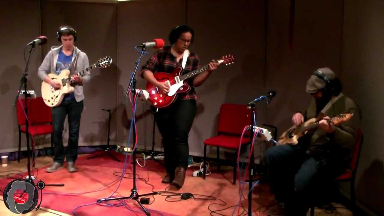 Alabama Shakes - Hold On - YouTube