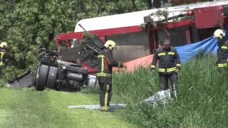 Midwolda - Dode bij aanrijding tussen vrachtwagen en auto in Midwolda