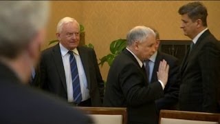 Kaczyński i Palikot witają się - HIT!