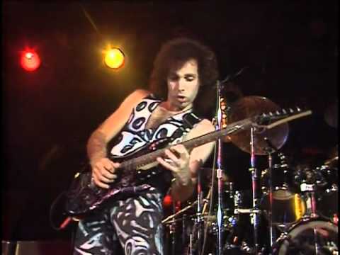 Montreux Jazz Festival >> Ice 9 - Joe Satriani - Montreux Jazz 1988 - YouTube Montreux Jazz Festival >> Ice 9 - Joe Satriani - Montreux Jazz 1988 - YouTube