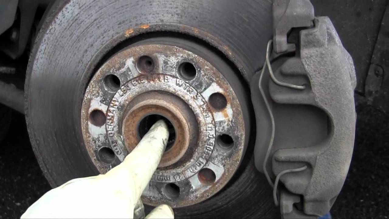 How to remove, install axle shaft, inspect clicking CV joint, VW Passat