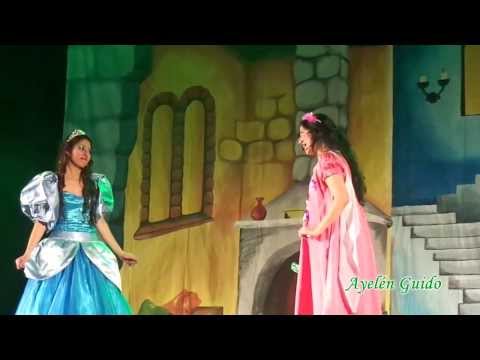 Cenicienta en el Teatro Municipal de Quilmes (Agosto 2013) - Ayelén Guido