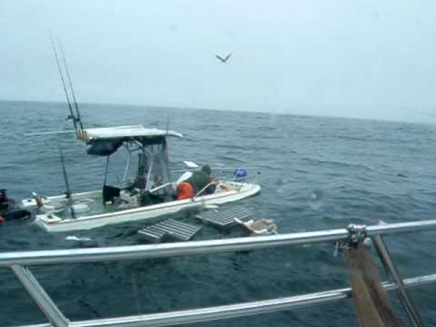 Sinking CA fishing boat 7/29/07 - YouTube