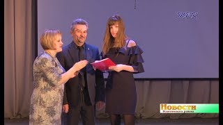 Ключи от новеньких «однушек» вручили детям-сиротам в Искитимском районе