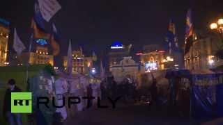 Демонстранты на Майдане танцуют, чтобы не замерзнуть