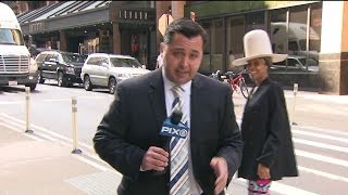 Erykah Badu Interrupts Live Shot, Tries to Kiss Reporter