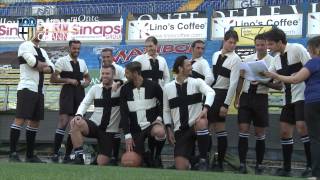 Il Parma con la maglia del centenario: un tuffo nel passato. Il backstage esclusivo al Tardini