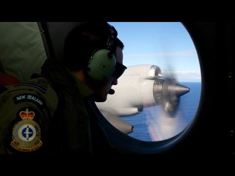 Malaysia releases cockpit audio from MH370 as part of their preliminary report on the missing plane. More from CNN at http://www.cnn.com/

To license this and other CNN/HLN content, visit http://imagesource.cnn.com or e-mail cnn.imagesource@turner.com.