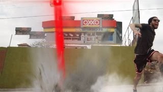 LA INVASIÓN DE LOS OXXOS