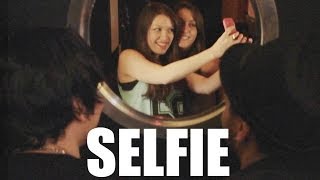 SELFIE (Videoclipe Oficial)