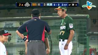 20130723 CPBL 獅 VS 猿 3上 林智平NICE PLAY 刺殺劉育辰