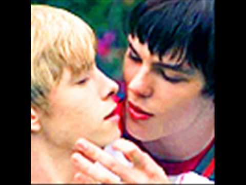 Maxxie + Tony = LOVE (boys kiss) - YouTube