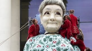 Le mur de Planck : Grand-Mère et Petit Géant à Nantes