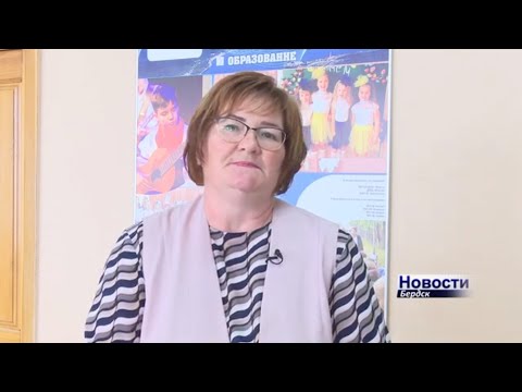 Поздравление выпускников с окончанием школы от руководителя управления образования Жанны Тузовой