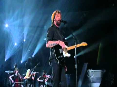 ronnie dunn bleed red live at the 46th acm awards 2011 youtube ronnie dunn bleed red live at the 46th acm awards 2011 youtube