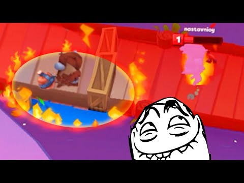 Zooba HILARIOUS TRAPPING PLAYER IN THE ENDZONE! | Zooba Best Funny Moments