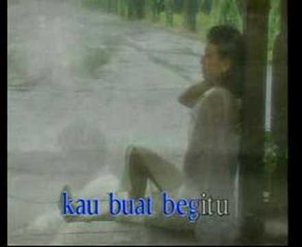 AKU ORANG TAK PUNYA - BROERY PESOLIMA - YouTube