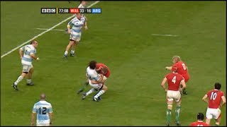 Gethin Jenkins solid hit on Horacio San Martín