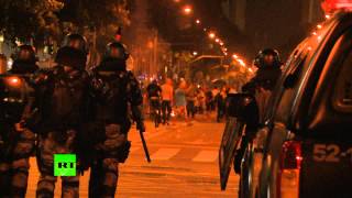 Учителя чинят погромы в Рио-де-Жанейро вторую ночь подряд