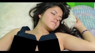 Susto a chica dormida - Bromas pesadas a mujeres
