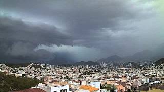 Monterrey 10 de agosto 2013. La llegada de la tormenta...