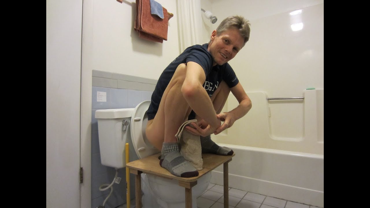 gay porn man doing a poo gay fuck boy