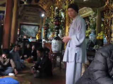 hay đổi tượng Phật tại chùa Chân Long 15-03-2012 (4