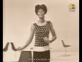 Dionne Warwick - Walk On By (Stereo)