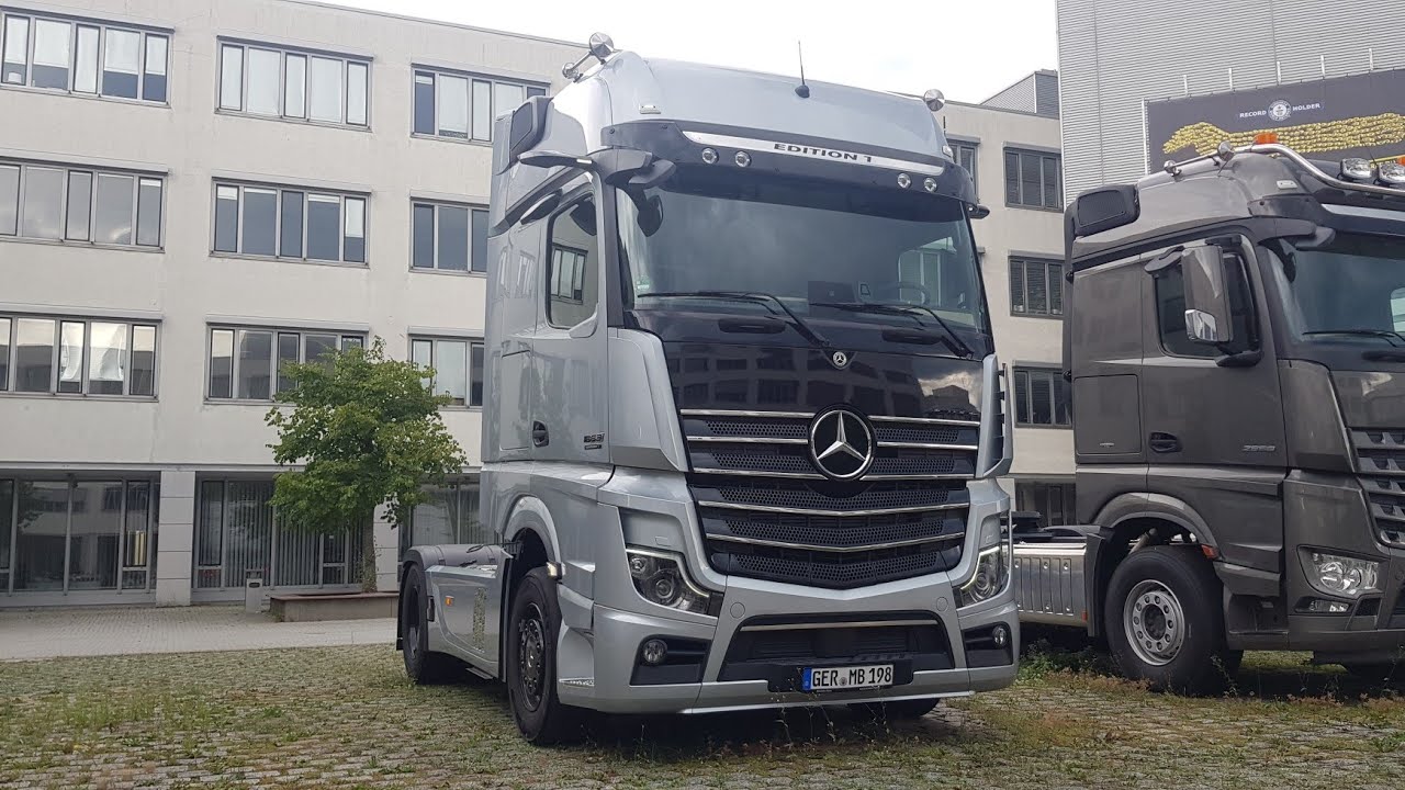 Actros 2563