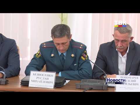 Бердчане в день города «отожгли» на площади, а на следующий день подожгли сцену