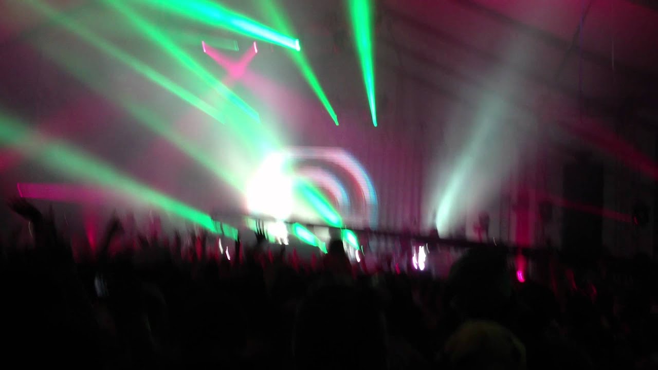 Dash Berlin - California Love (remix) at Nocturnal Wonderland 2012 ...