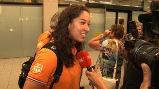 Kromowidjojo feestelijk onthaald op Schiphol