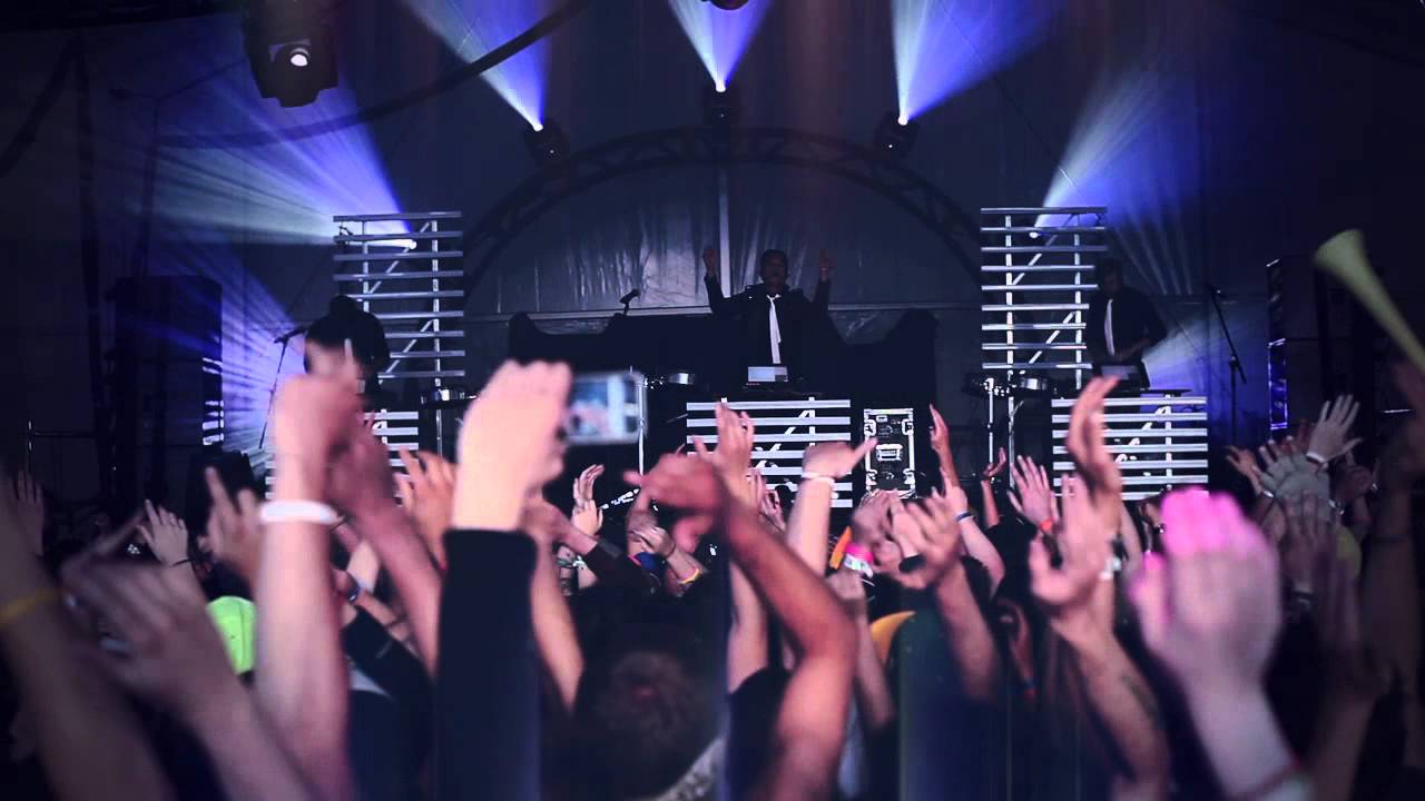 The Glitch Mob - Derezzed - Live at Sasquatch 2011 - YouTube