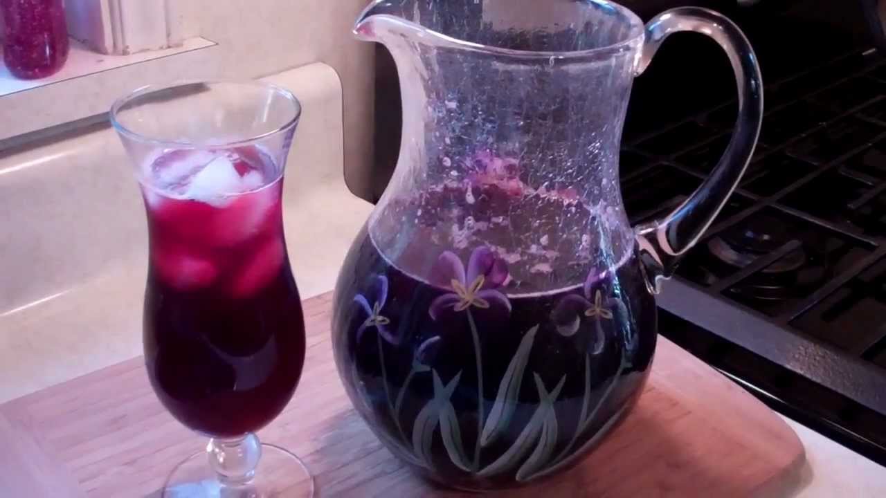 How To Make Traditional Jamaican SORREL DRINK recipe Christmas Drinks.