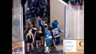 SPHL Goalie does the Wobble