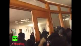 Протестующие захватили здание администрации Ивано-Франковской области Украины