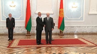 Лукашенко предлагает Сербии углублять связи в промышленности, нефтехимии и туризме