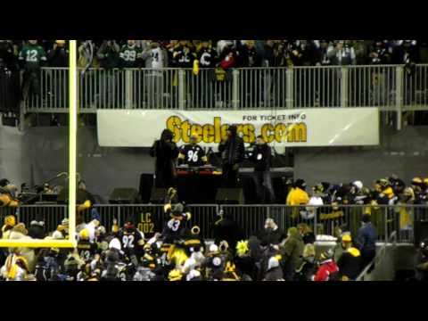 Wiz Khalifa Performs Black & Yellow - 2011 AFC Championship (Original Video)
