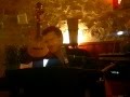 MISTRAL GAGNANT PAR UN CLIENT AU PIANO