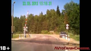 Аварии на видеорегистратор 2013 (124) / Сar crash compilation 2013 (124)