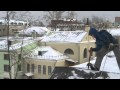 Чистка крыш от снега и удаление сосулек в Москве и МО