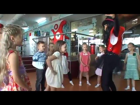 Красивый стих поздравление с днем рождения женщине коллеге от начальника Красивые стихи маме и бабушке на день рождения