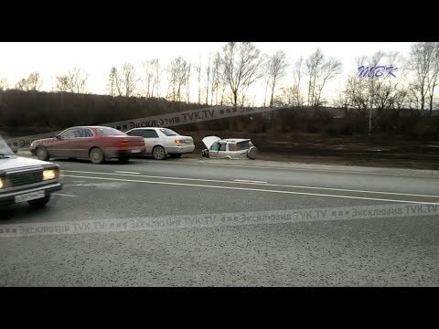 Хонда улетела в кювет в результате аварии недалеко от станции Сельская Хонда улетела в кювет в результате аварии недалеко от станции Сельская