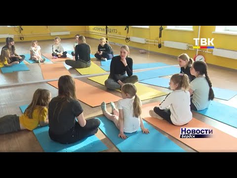 Проводить время со смартфоном с пользой. Познают секреты блогинга участники проекта «KIDS BLOGER» Проводить время со смартфоном с пользой. Познают секреты блогинга участники проекта «KIDS BLOGER»