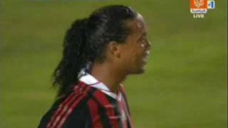 Ronaldinho double kick