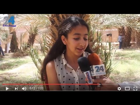 الطفلة التي ابهرت لجنة التحكيم في ملتقى فن الملحون بالرشيدية “فيديو”