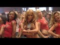 Jessica Simpson - These Boots Are Made for Walkin'