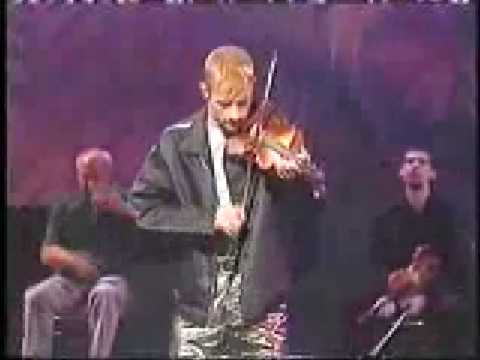 Ashley MacIsaac with Mary Jane Lamond - Sleepy Maggie Ashley MacIsaac with Mary Jane Lamond - Sleepy Maggie