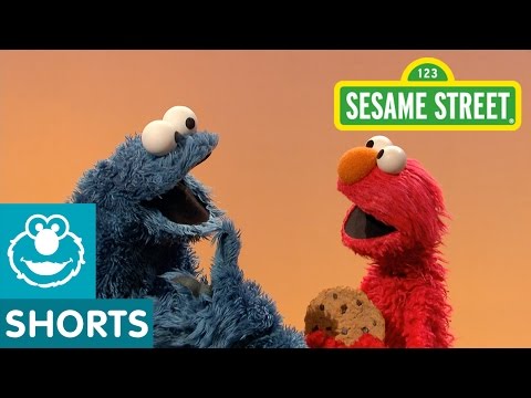 Sesame Street: Elmo and Cookie Play a Guessing Game